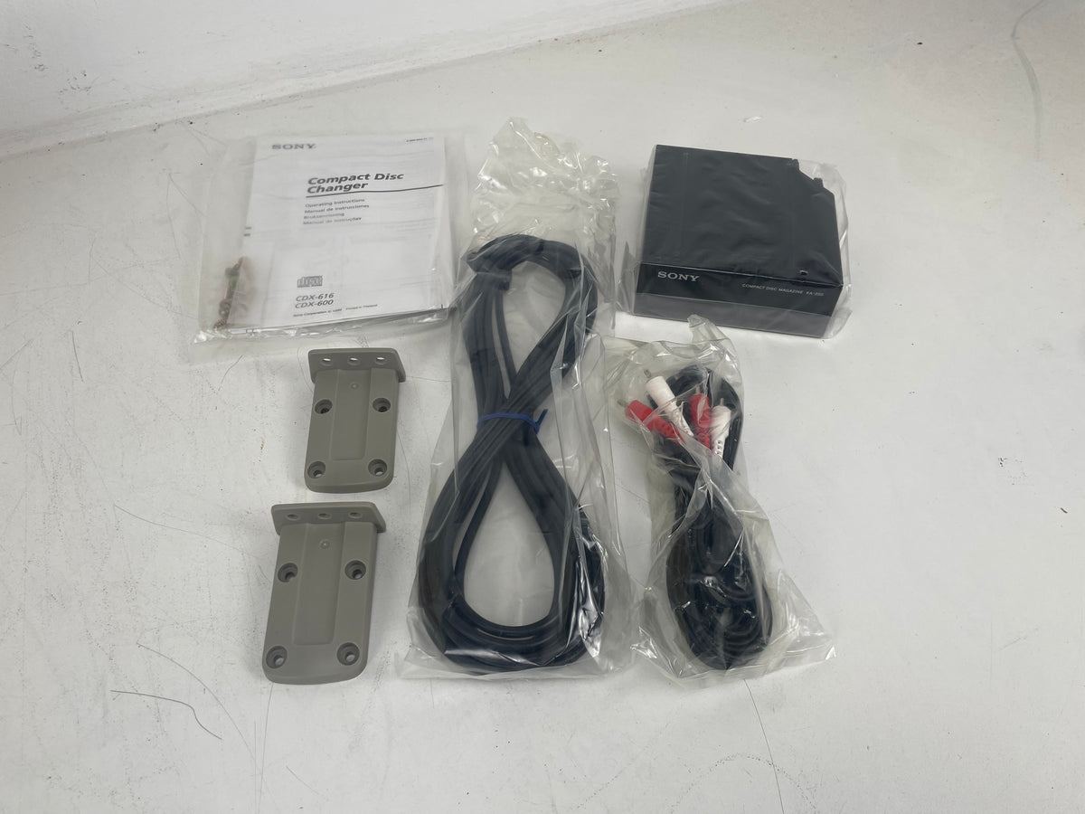 Sony - CDX616 - CD Changer - Inc. Original box/Accessoires - NOS