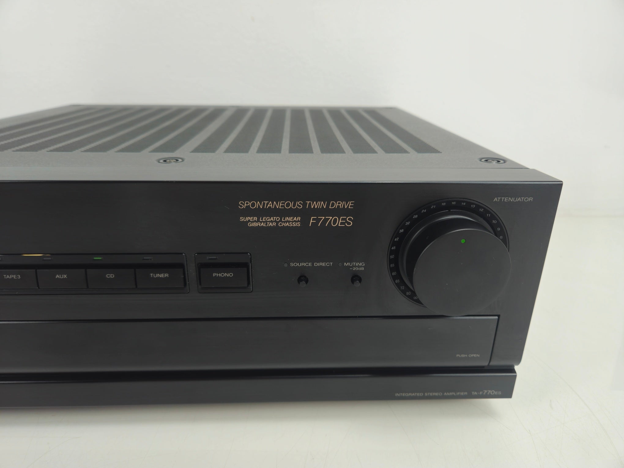 Sony - F770ES - Stereo Versterker - ES-Serie