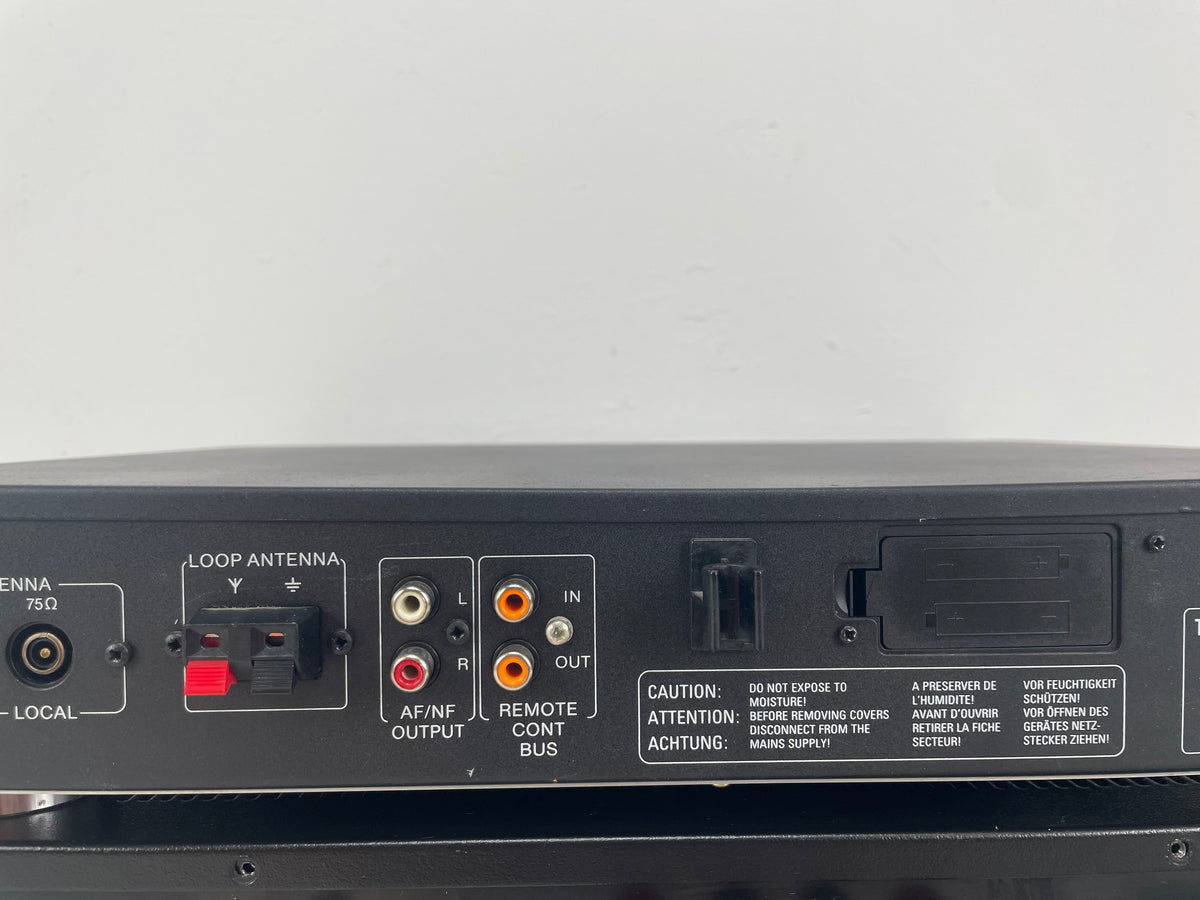 Philips - FT880 / DFA88 - Amplifier + Tuner Set