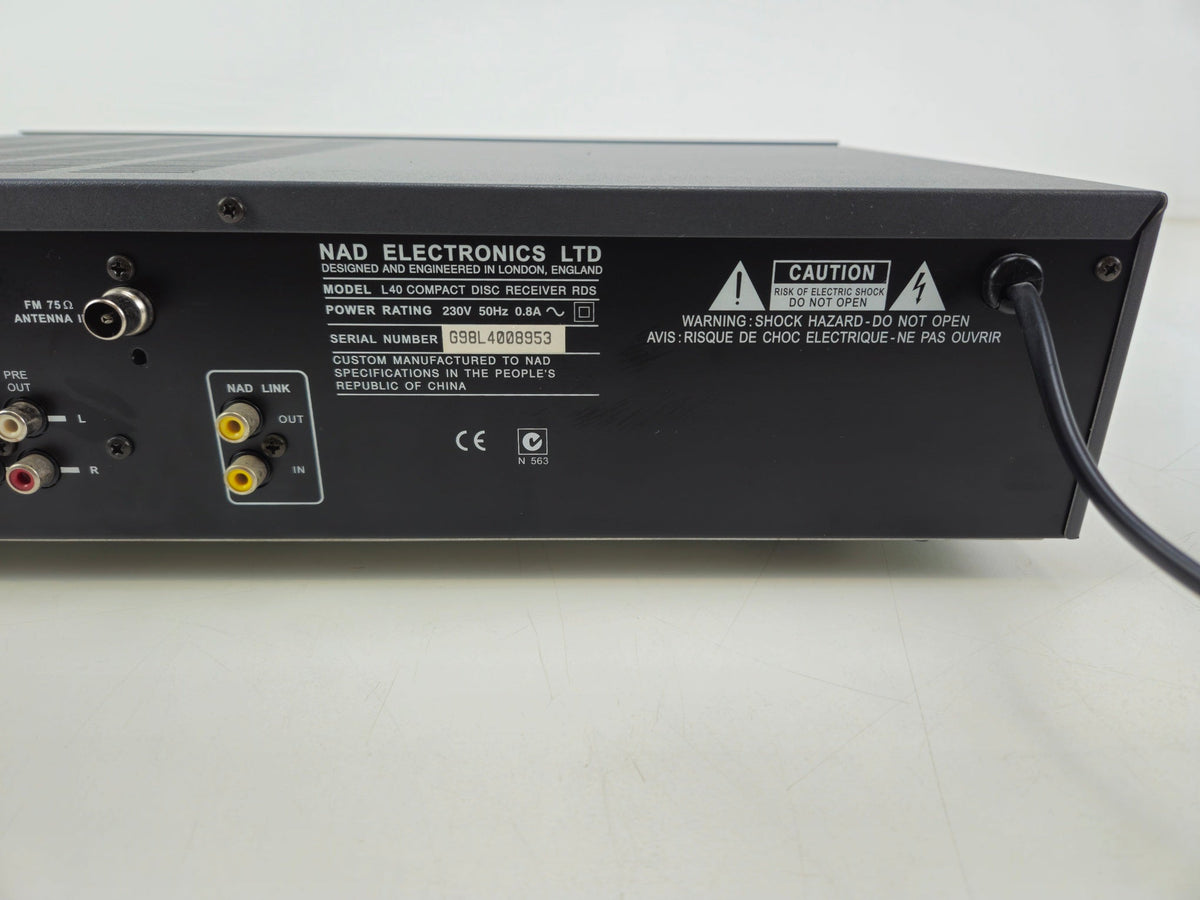 NAD - L40 - Compact Disc Receiver - Met afstandsbediening en handleiding