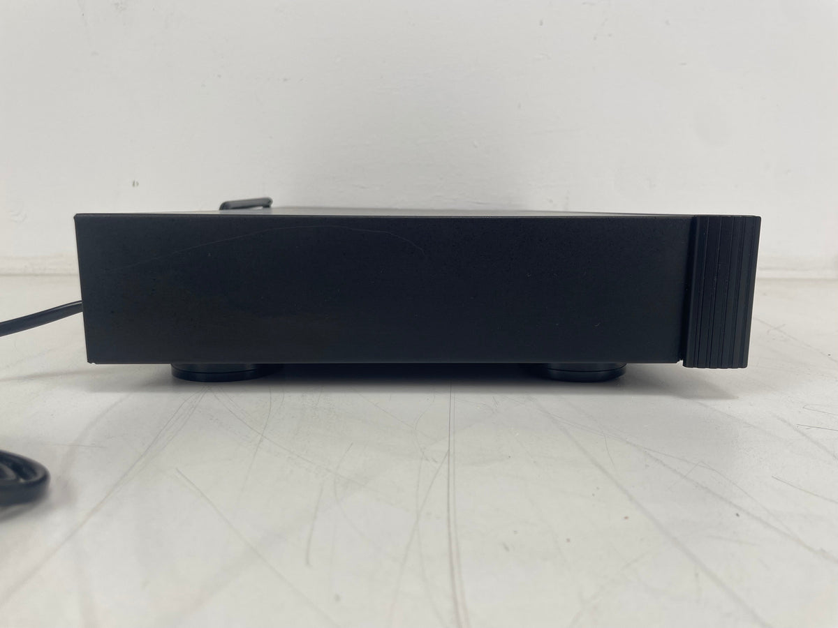 Rotel - RT935AX - AM/FM Stereo Tuner