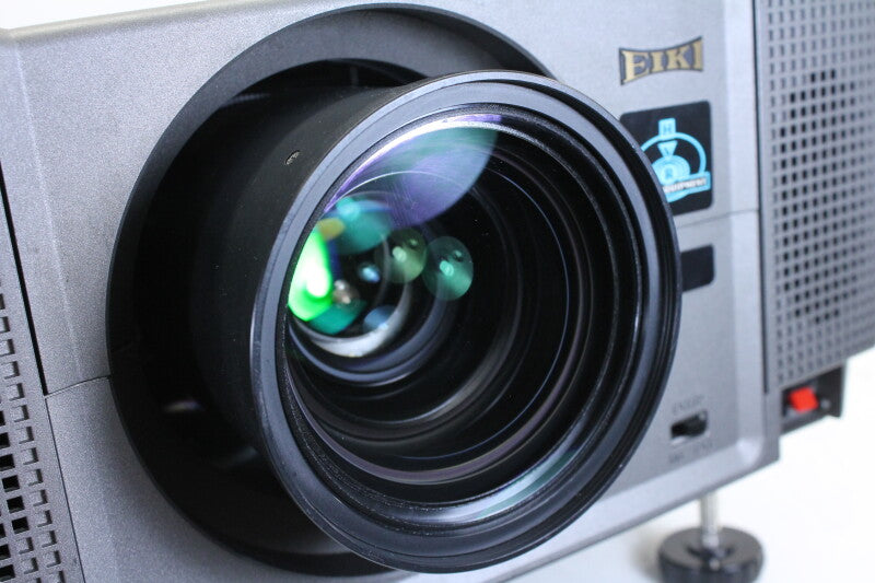 Eiki Projector CL-X71 met koffer en accessoires nr. 2