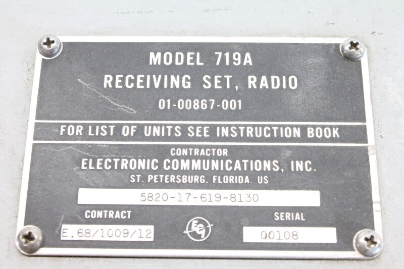Electronic Communications, Inc. US Army Ontvanger Radio 01-00867-001 Model 719A