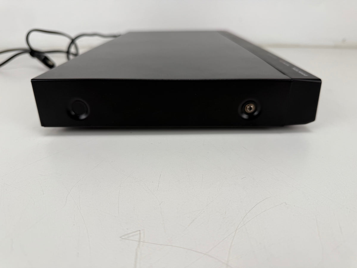 Peekton PK 6750 HDMI DVD DIVX Player With Original Box - Remote Control