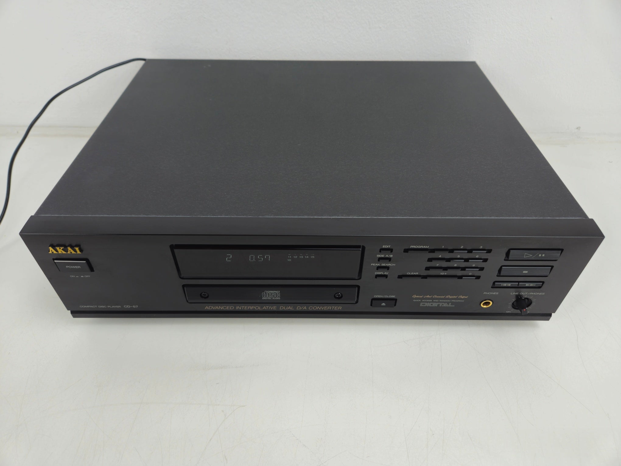 Akai - CD-57B - Compact Disc-speler - Incl. Handleiding/Originele Doos/Afstandsbediening - Als Nieuw