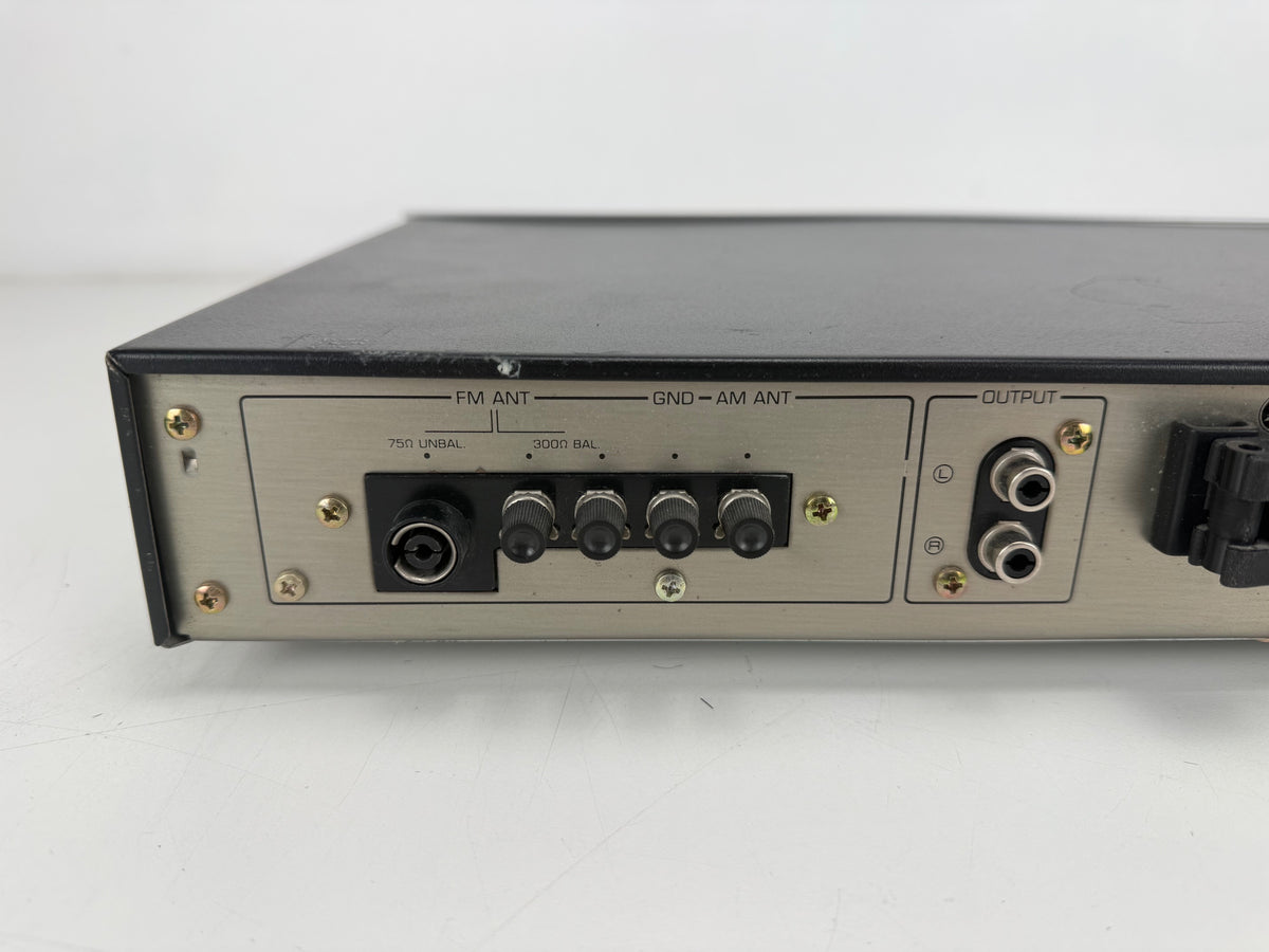 Yamaha T - 760 Natural Sound AM/FM Stereo Tuner