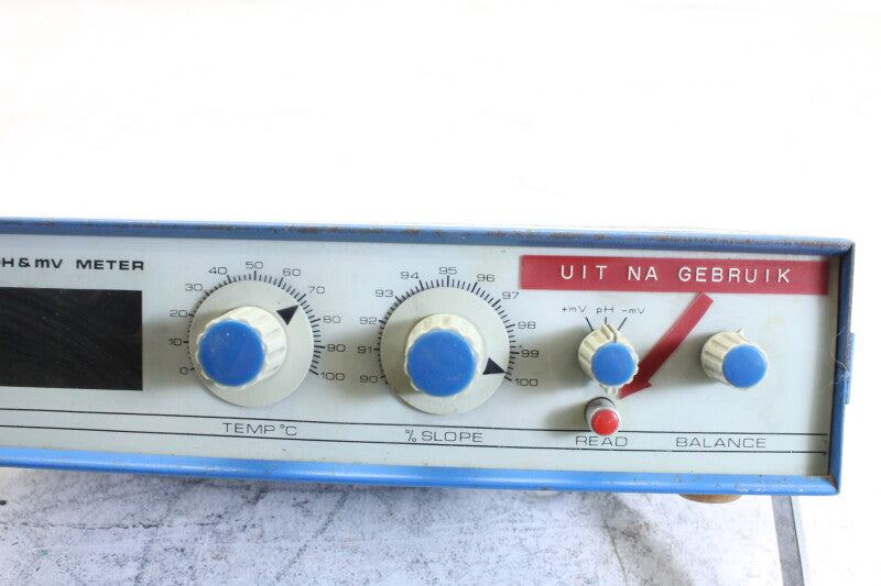 Findip 555A pH- & mV-meter met Nixie-buizen