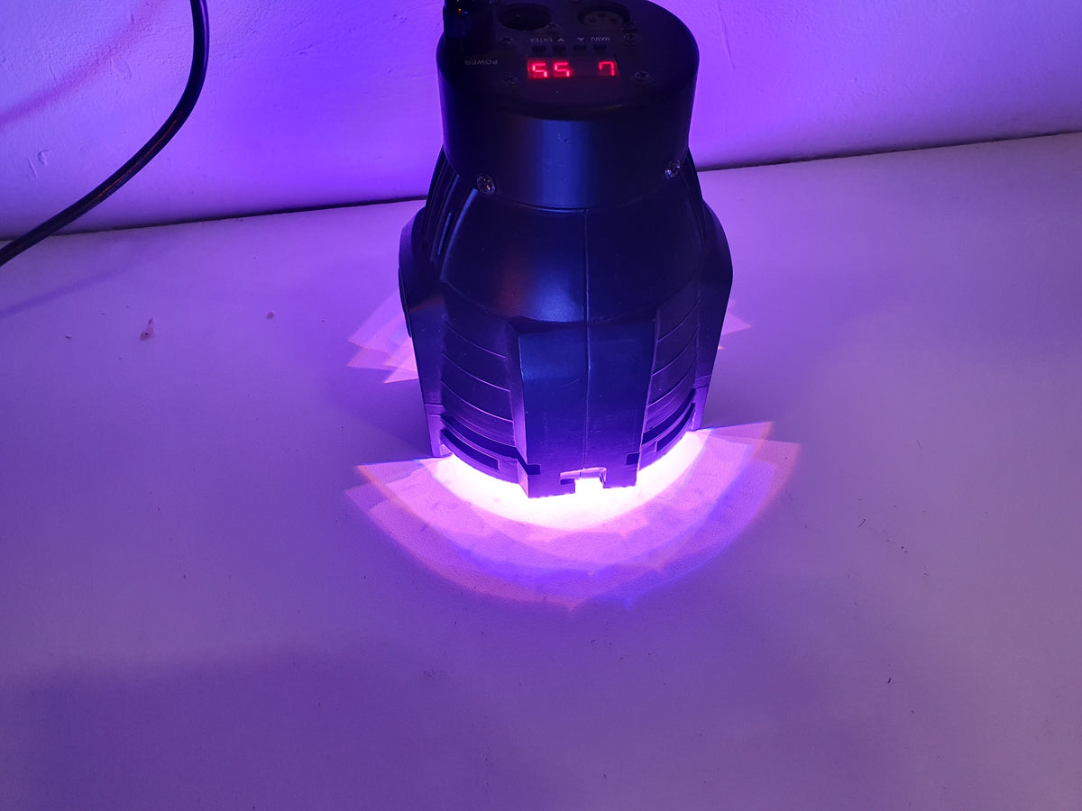 Onbekend kavel met 4 led podiumlampen