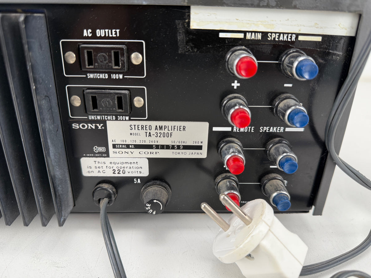 Sony ST - 5130 Tuner / TA - 2000F Pre Amplifier / TA - 3200F Stereo Amplifier set