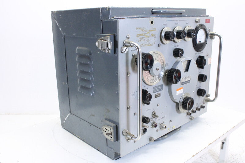 Hewlett Packard UHF Signaalgenerator Model 616B