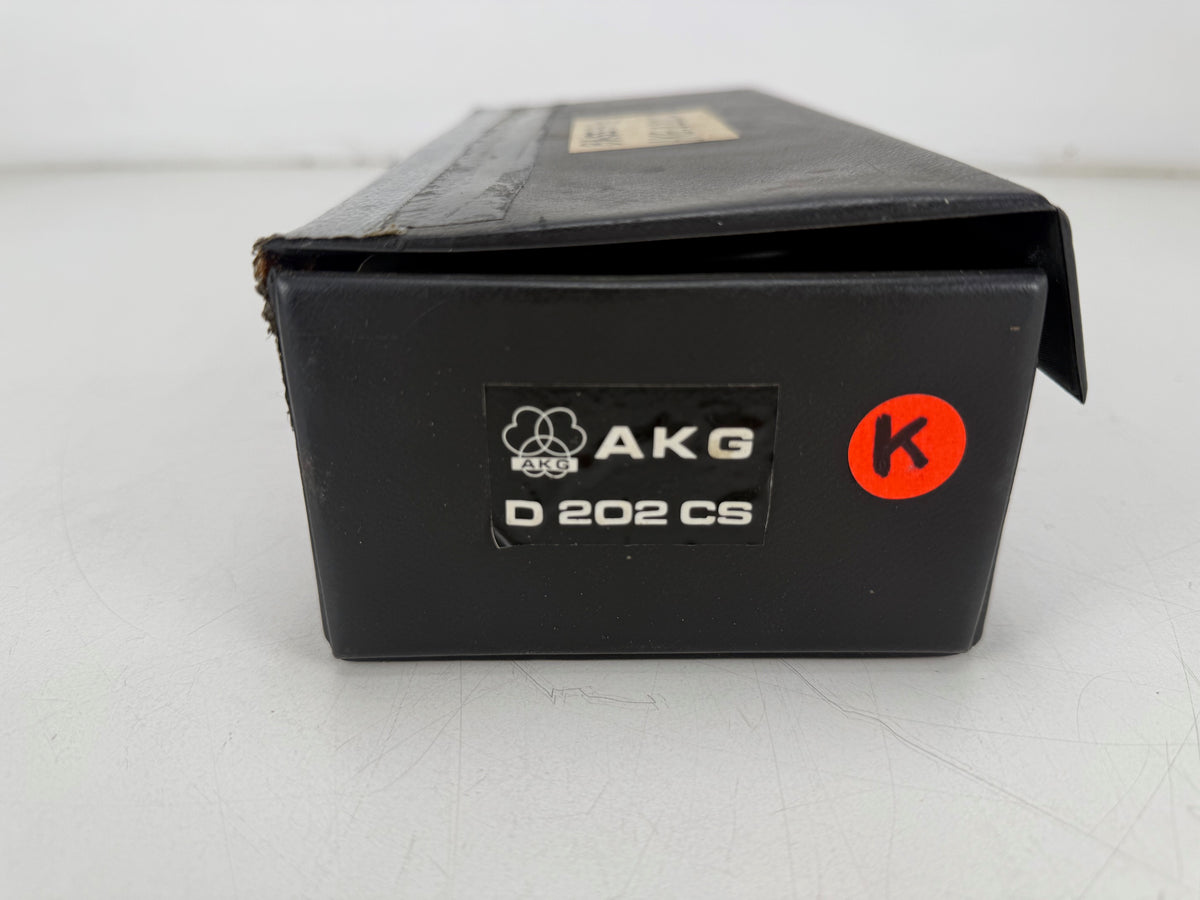 AKG D 202 CS Dual-Capsule Dynamic Microphone With Case And DIN To XLR Connector