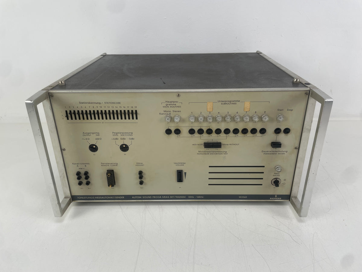 Siemens – W2060 – Automatic Sound Programme Measuring Set / Transmitter – Powers On – Untested