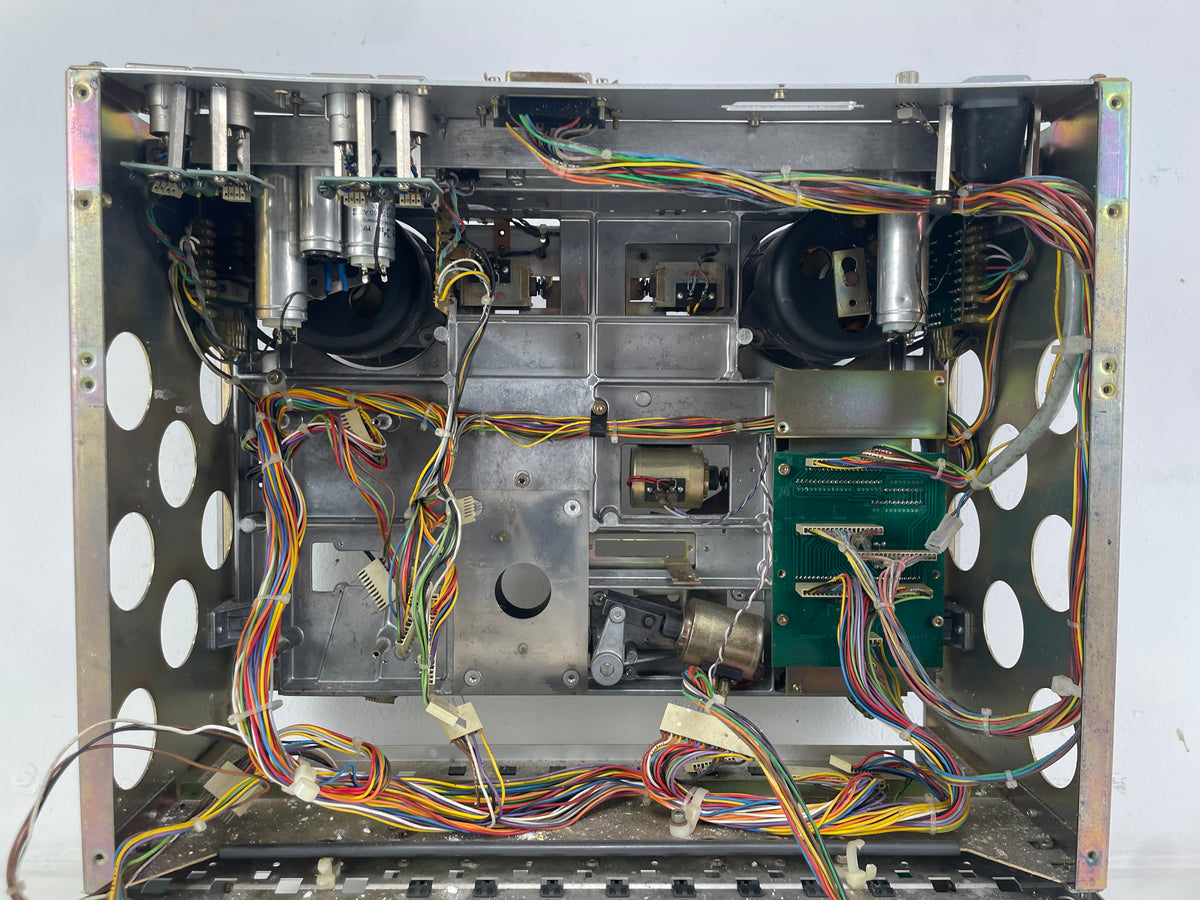 Studer – B67 – Professional Reel-to-Reel Tape Recorder – Incomplete (For Parts / Restoration)