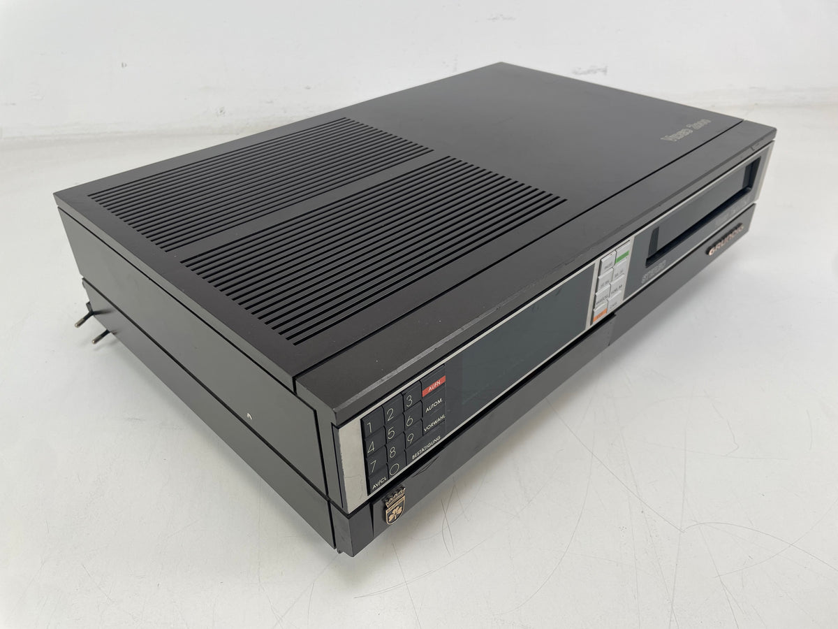 Grundig - Video 2x4/2x8 - 2280a - Video2000 - Video Cassette Recorder - Serviced (Recapped/Repaired)