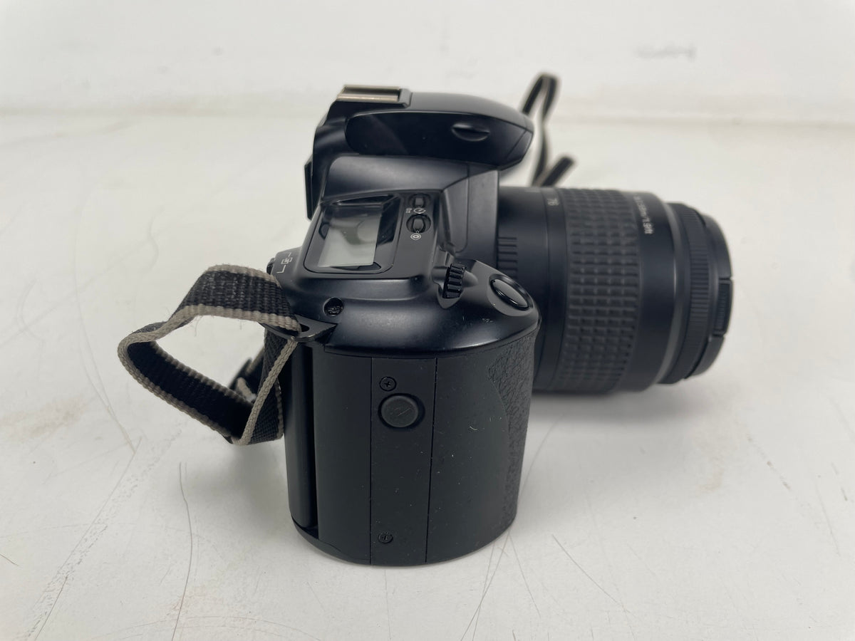Canon EOS 3000 – Analoge 35mm Filmcamera – Incl. Accessoires/Handleiding – Zoals Het Is (Niet Getest)