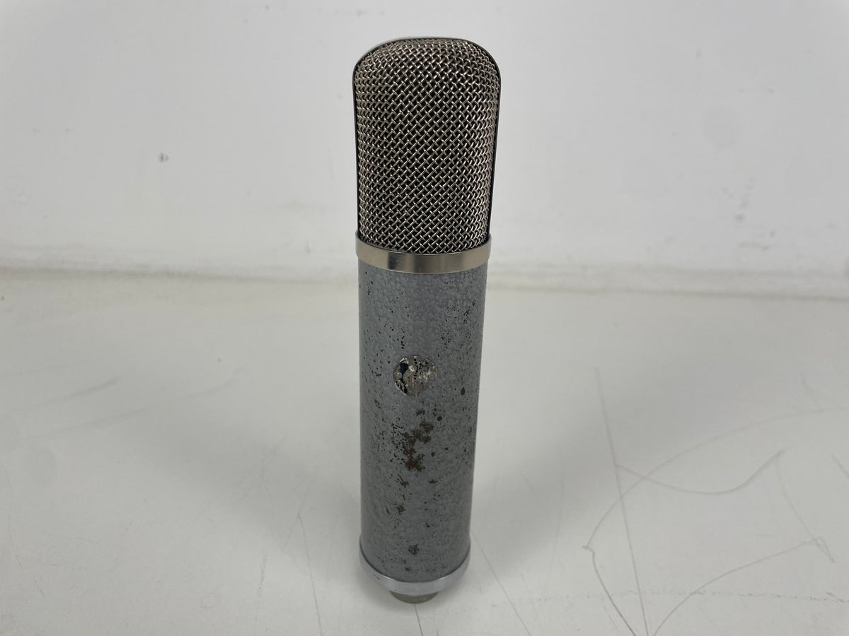 Neumann & Gefell - UM57 - Nr.991 - Buiscondensatormicrofoon - Onderhouden