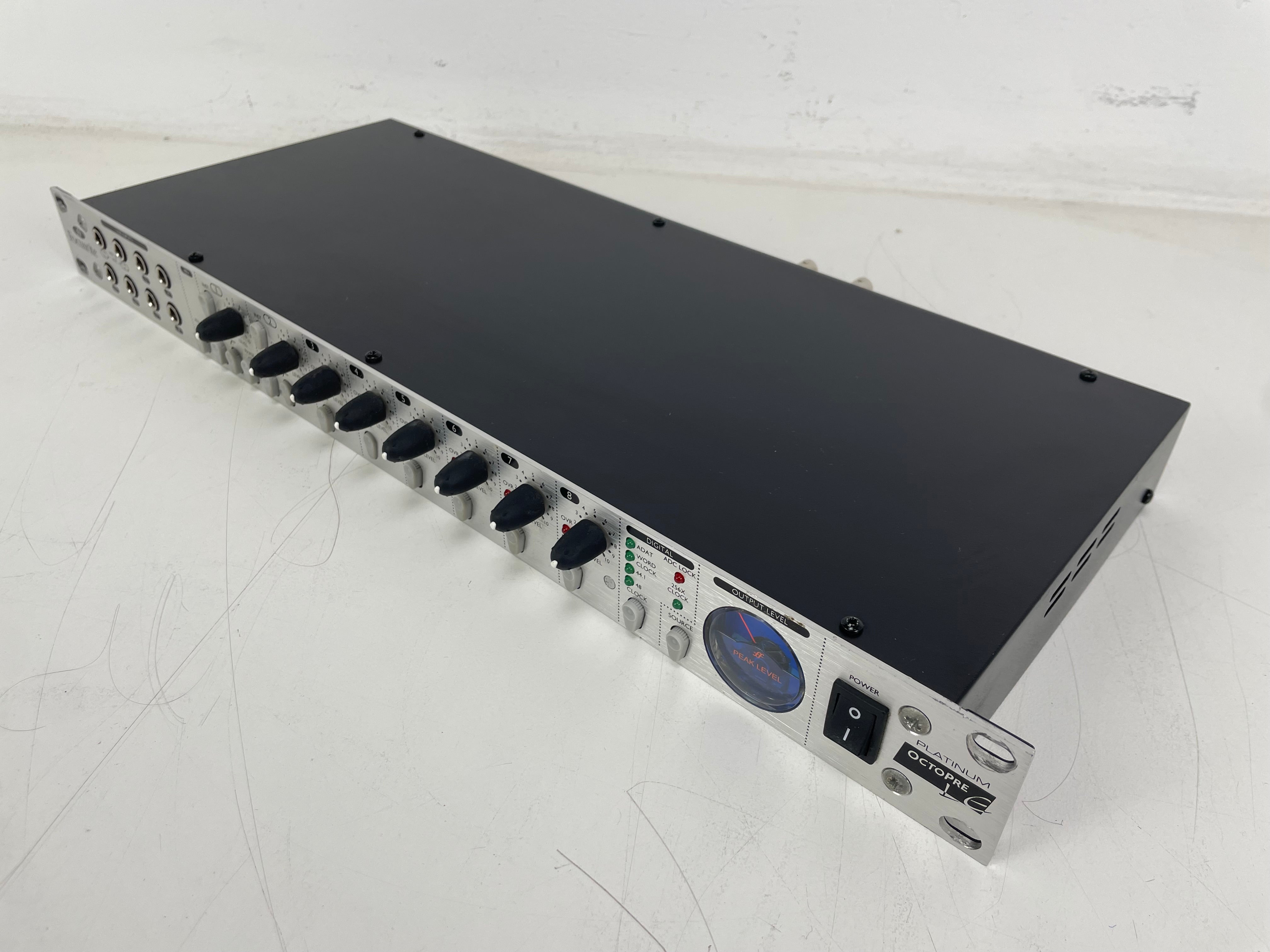 Focusrite Platinum - Octopre - LE 8 - Interface - Geen voeding (nr. 2)