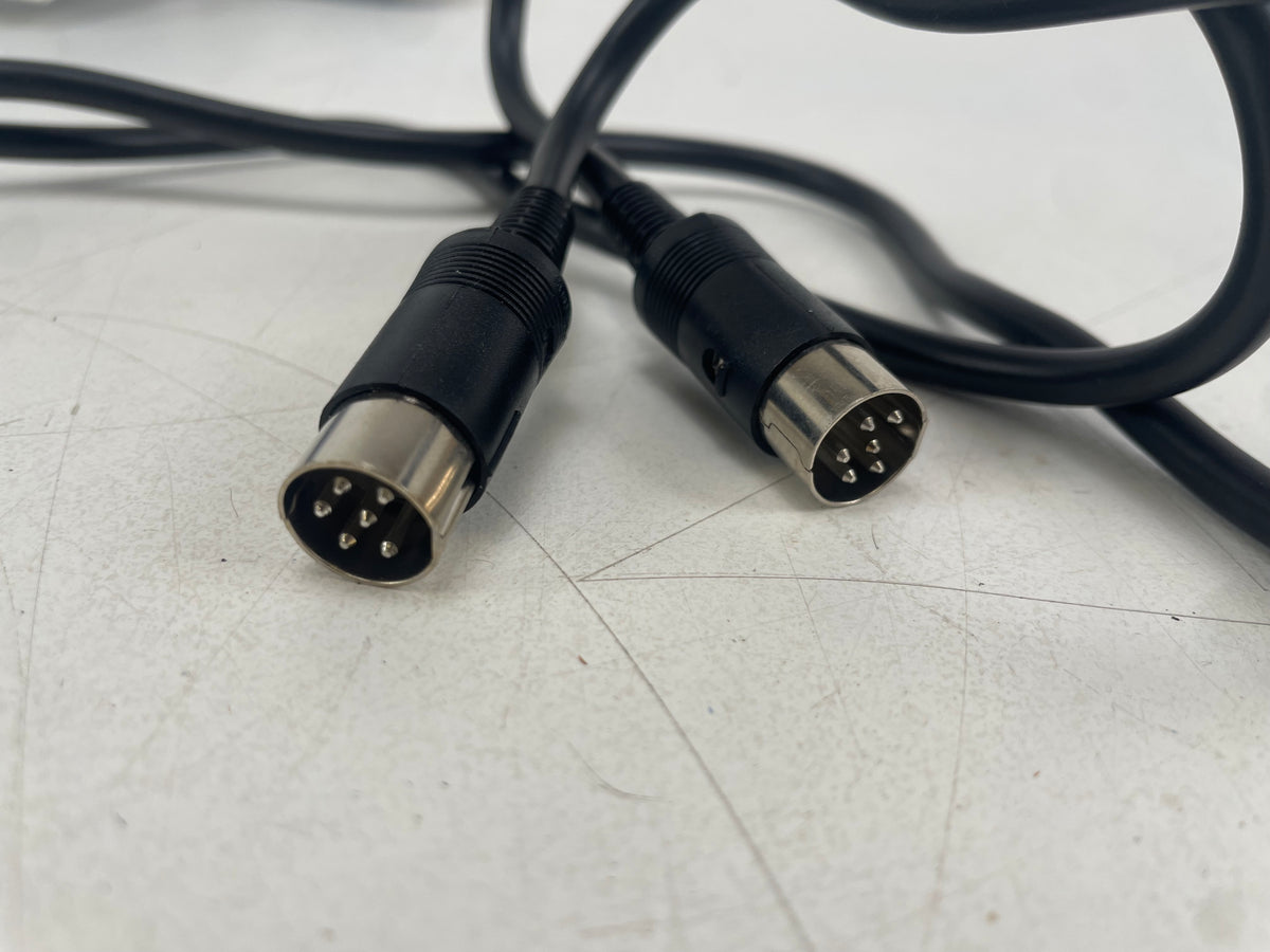 Unknown - K320 – 5-Pin DIN Male to Male Interface Cable – 1 Meter – New Old Stock