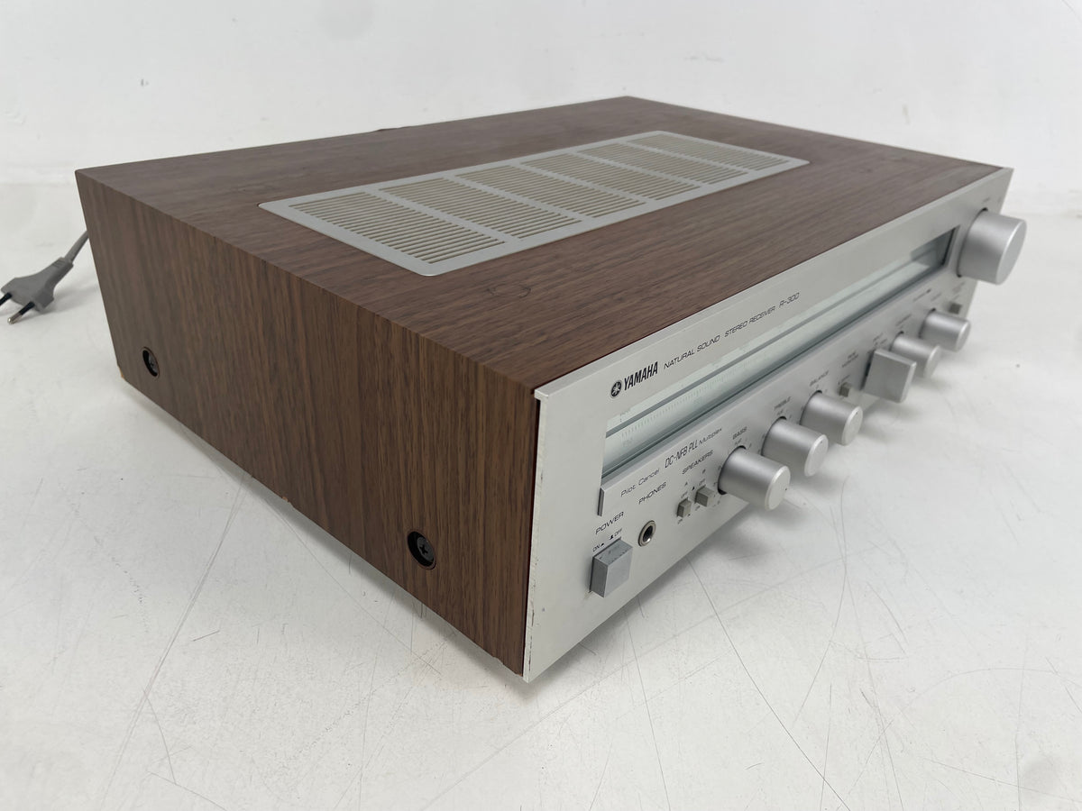 Yamaha – R-300 – Natural Sound Stereo Receiver – Serviced (Pots Cleaned)