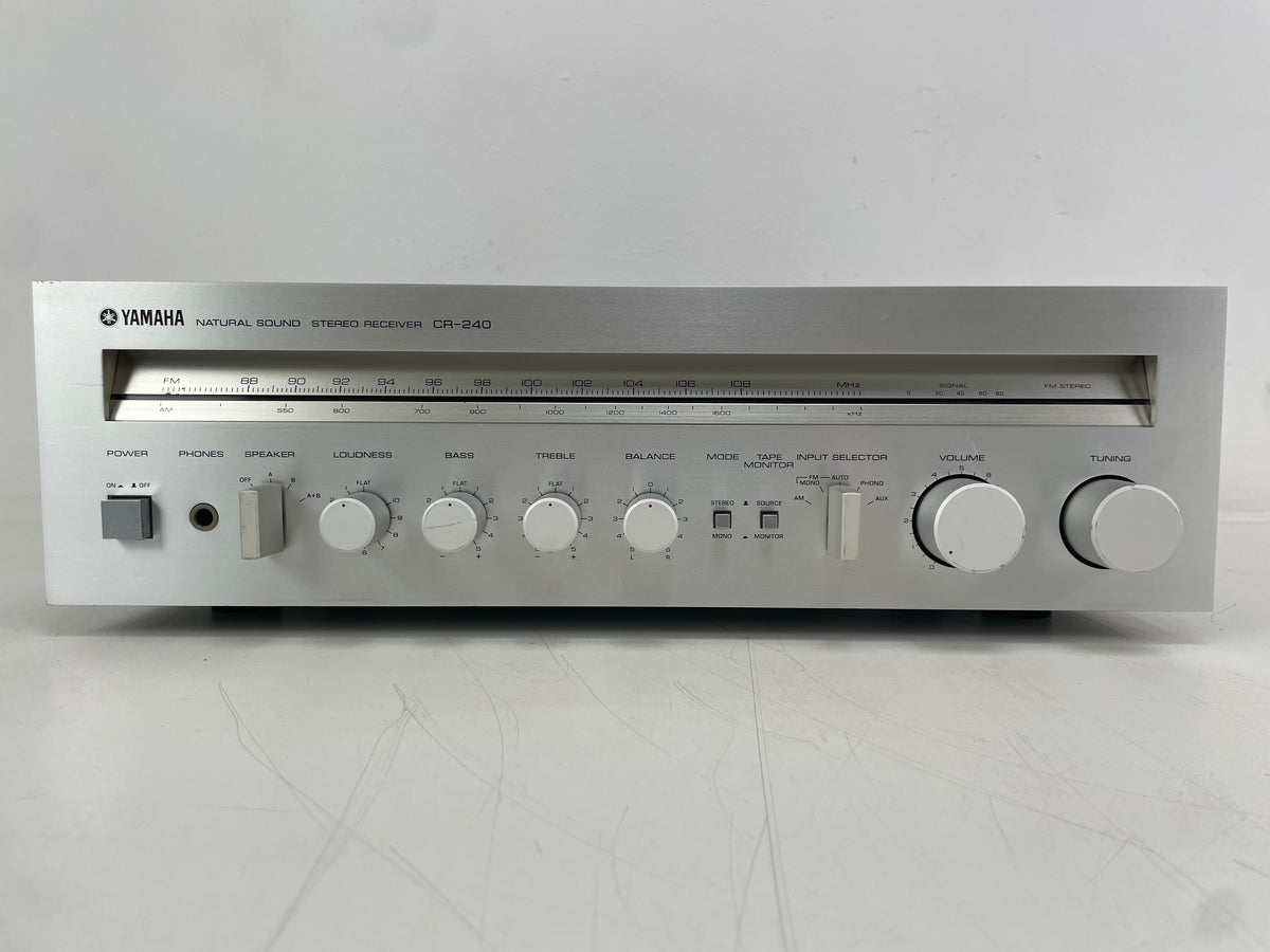 Yamaha – CR-240 – Natural Sound Stereo Receiver