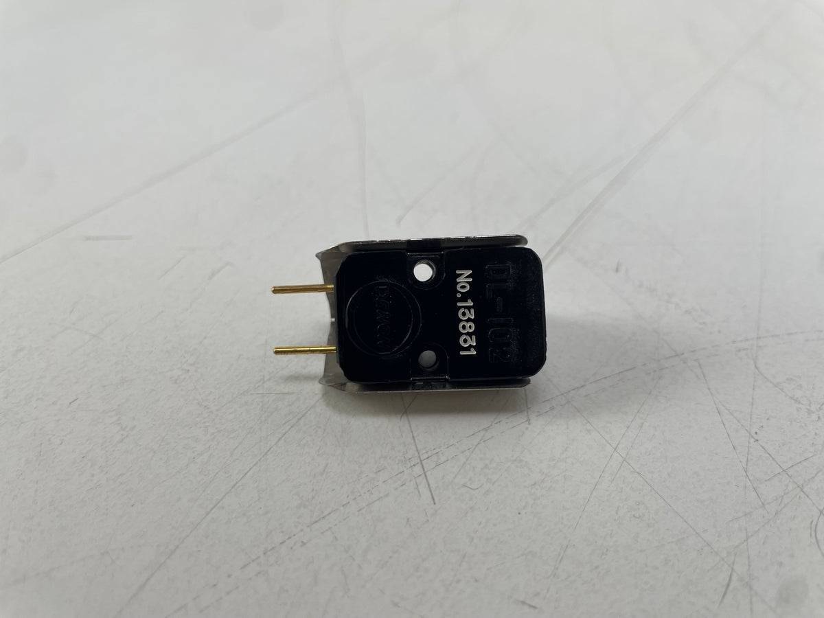 Denon – DL-102 – Mono Moving Coil Phono Cartridge