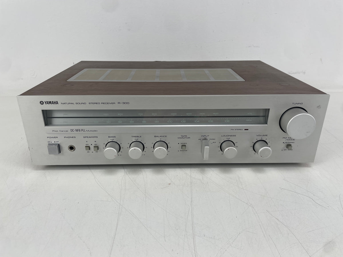 Yamaha – R-300 – Natural Sound Stereo Receiver – Serviced (Pots Cleaned)