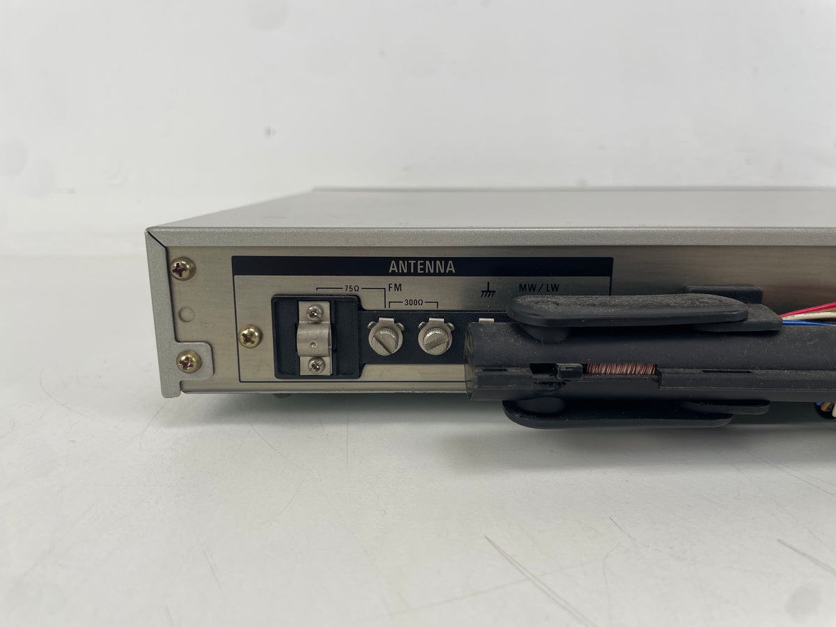 Sony – ST-JX3L – FM Stereo / FM-AM Tuner