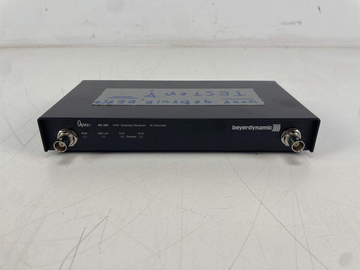 Beyerdynamic – Opus NE 200 UHF Wireless Microphone System – Untested – As Is - Inc Case