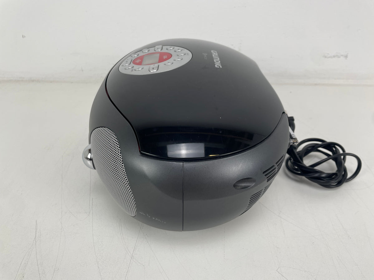 Grundig - Beezz - RCD 6800 DEC/A - Draagbare Radio/CD/SD/USB-speler