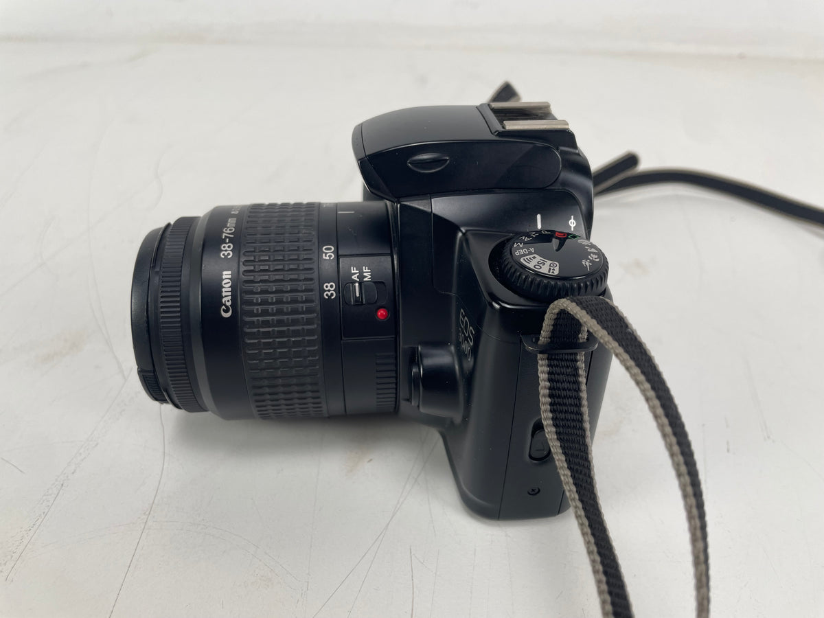Canon EOS 3000 – Analoge 35mm Filmcamera – Incl. Accessoires/Handleiding – Zoals Het Is (Niet Getest)