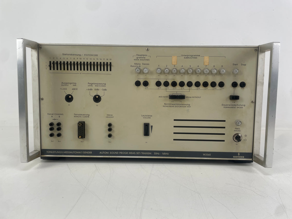 Siemens – W2060 – Automatic Sound Programme Measuring Set / Transmitter – Powers On – Untested