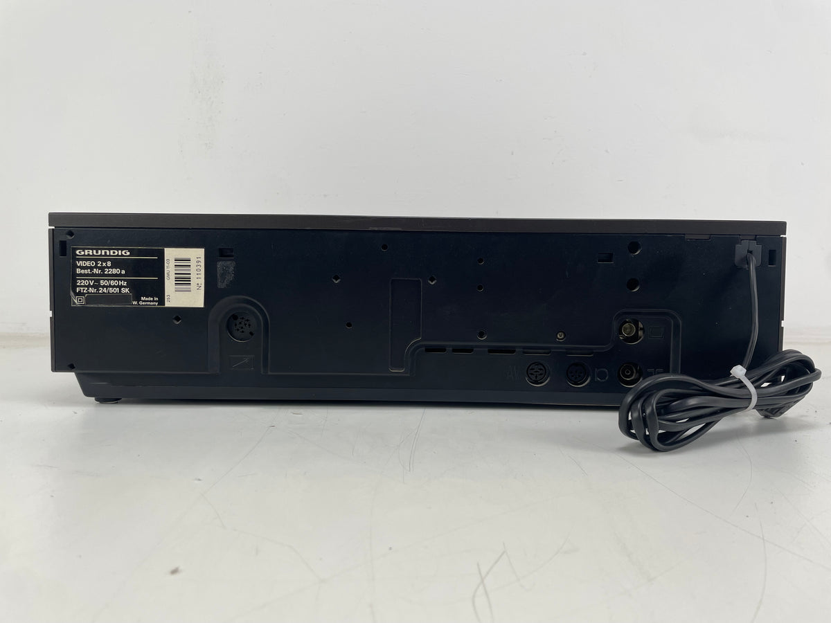 Grundig - Video 2x4/2x8 - 2280a - Video2000 - Videocassetterecorder - Onderhouden (gerecaped/gerepareerd)