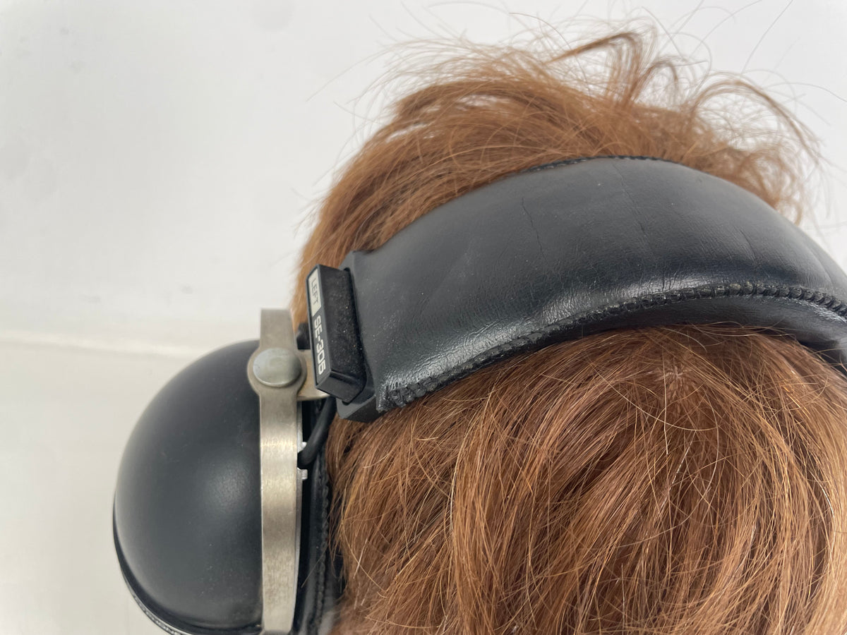Pioneer – SE-305 – Vintage Stereo Headphones