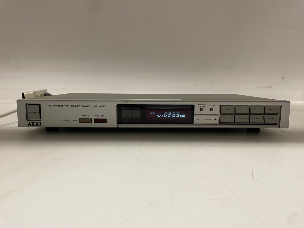 Akai – AT-A301 – Quartz Synthesizer Tuner – AM/FM Stereo Tuner