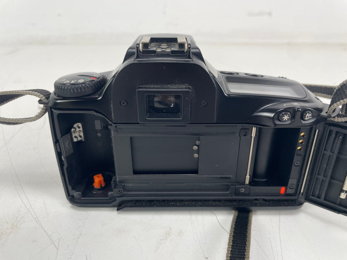 Canon EOS 3000 – Analoge 35mm Filmcamera – Incl. Accessoires/Handleiding – Zoals Het Is (Niet Getest)
