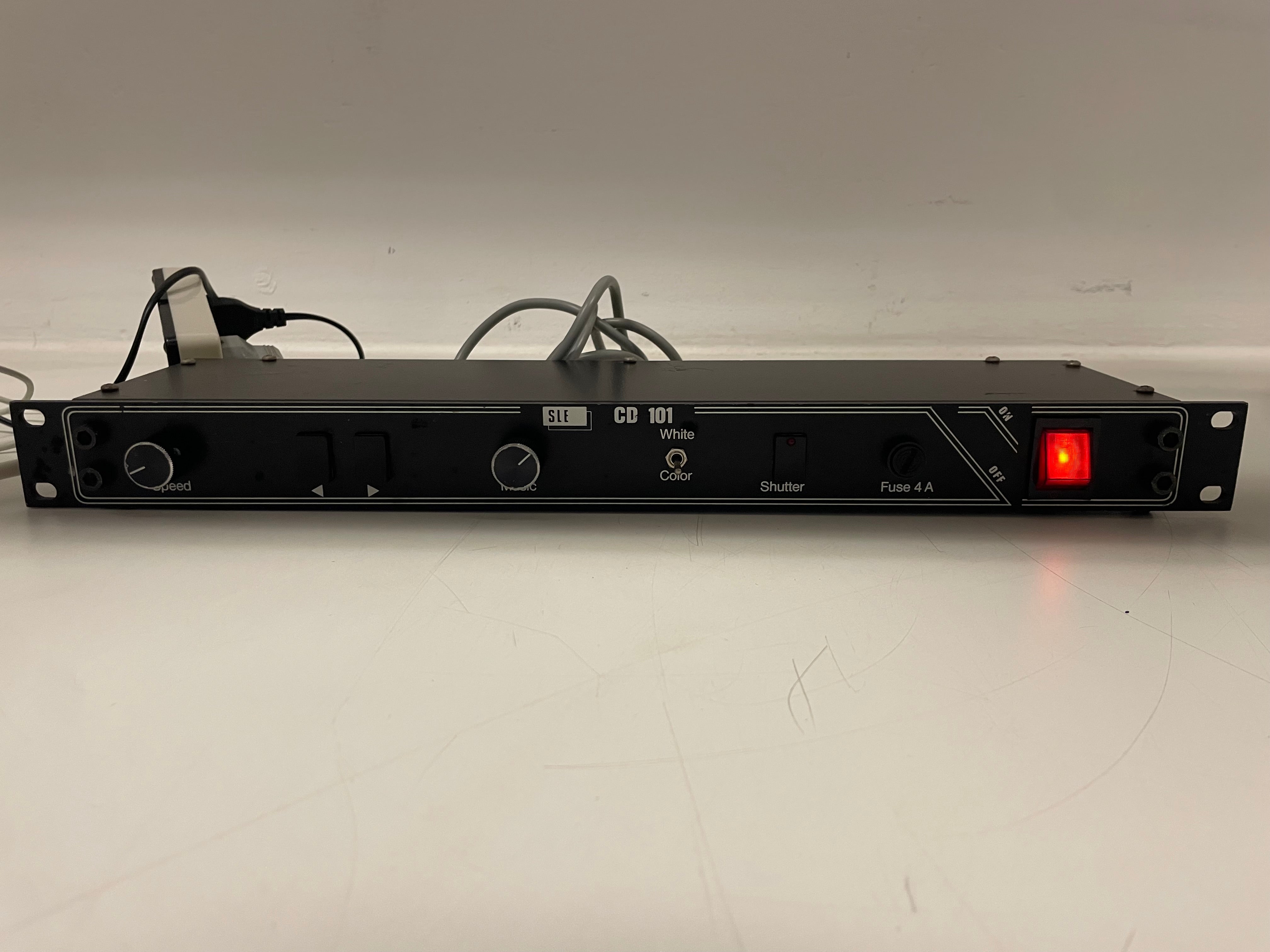 SLE - CD 101  - Vintage 19-Inch Disco Lighting Effect Controller - Rare