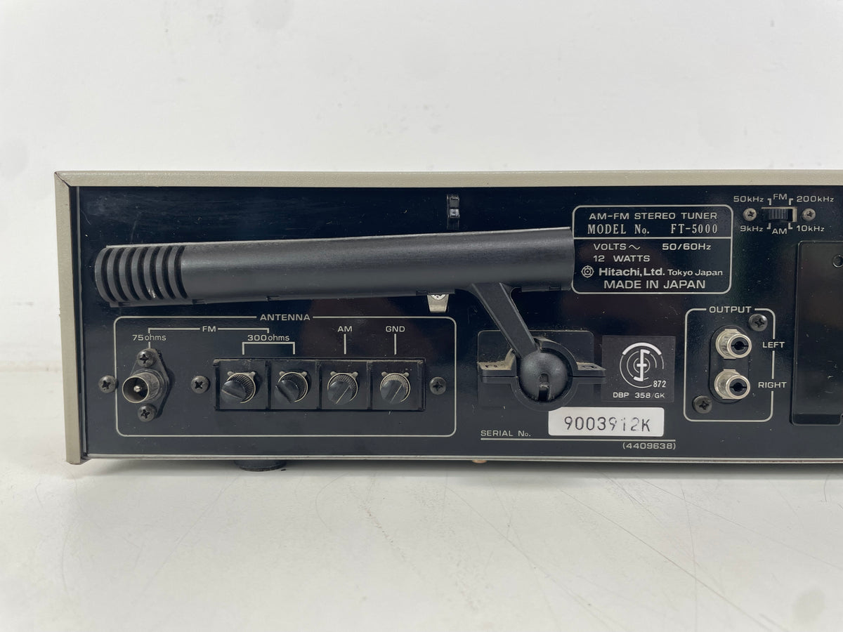 Hitachi – FT-5000 – Quartz Digital Synthesizer AM/FM Stereo Tuner