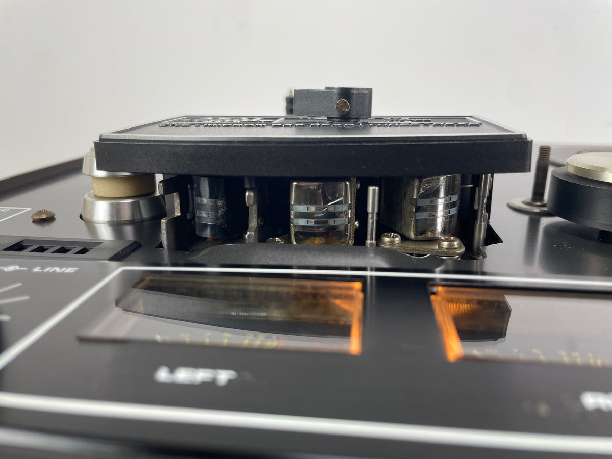 Akai - 4000DS MK2 - Zwart - 3-Kop - 18CM - Spoel-naar-spoel Recorder - Gereviseerd (Nieuwe snaren)