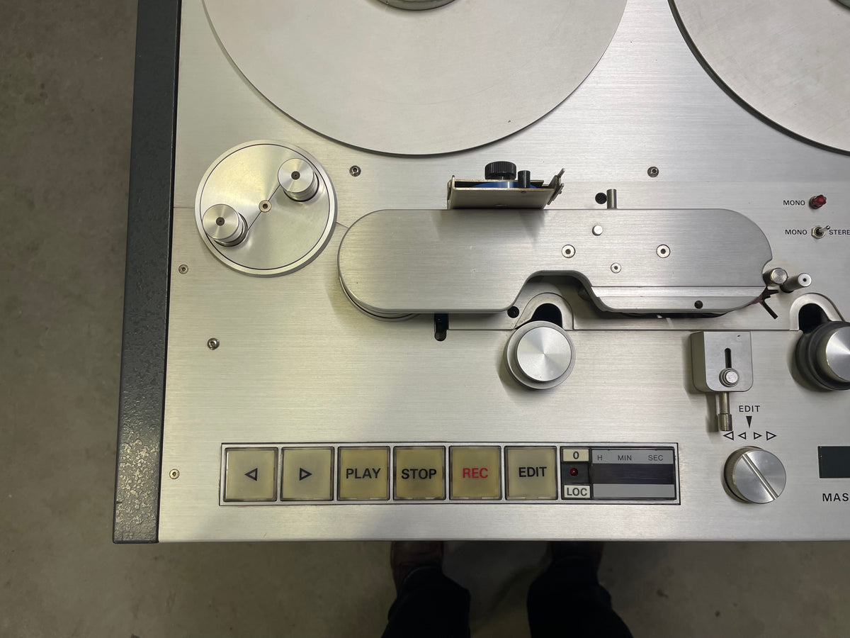 Studer – A80-R – Professional 2-Track Master Tape Recorder – With Console