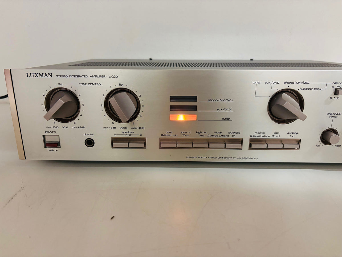 Luxman L-230 - Vintage Stereo Integrated Amplifier - 63W per Channel