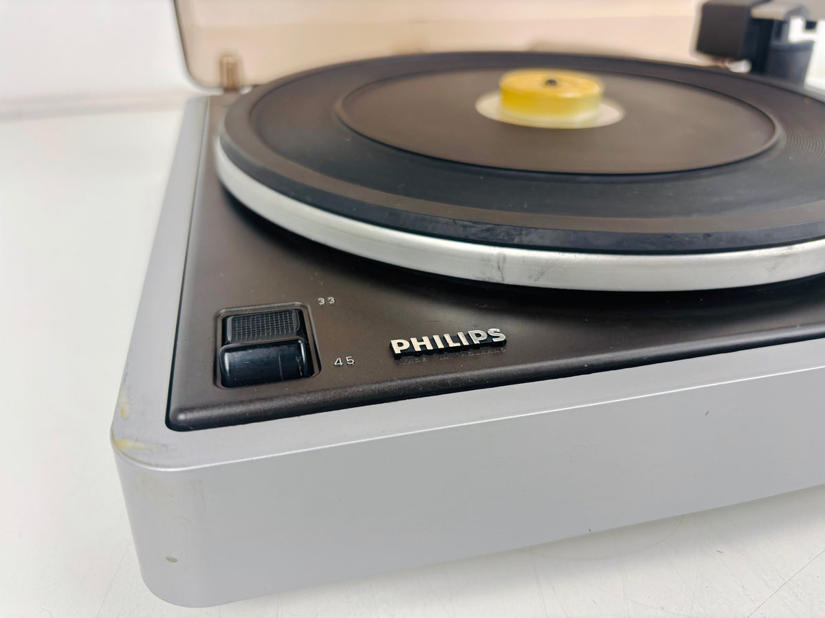 Philips - GA 207 - Vintage Belt-Drive Stereo Turntable - Semi-Automatic