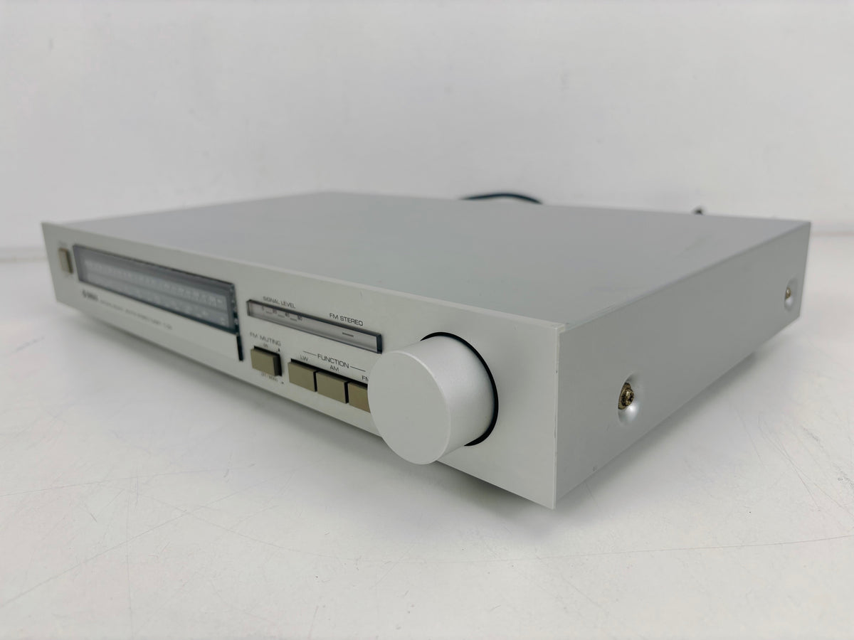 Yamaha T-05 - Vintage AM/FM Stereo Tuner - FM/MW/LW Radio Receiver