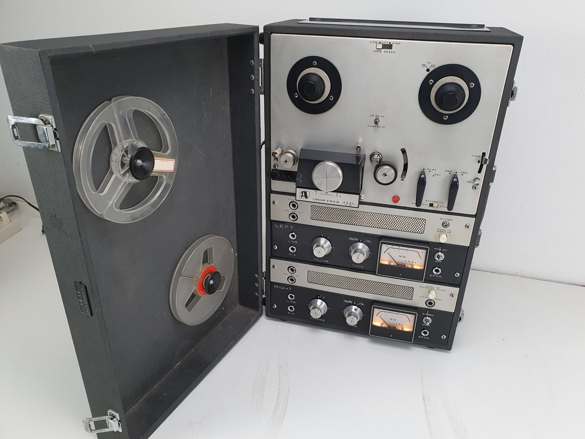 Akai M8 Stereo buizenbandrecorder - met microfoons, aandrukrol en demagnetiseerder