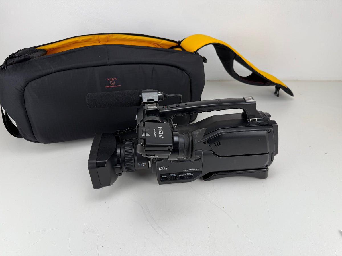 Sony HVR-HD1000U Camcorder 6.1 Megapixels Full Set - In bag