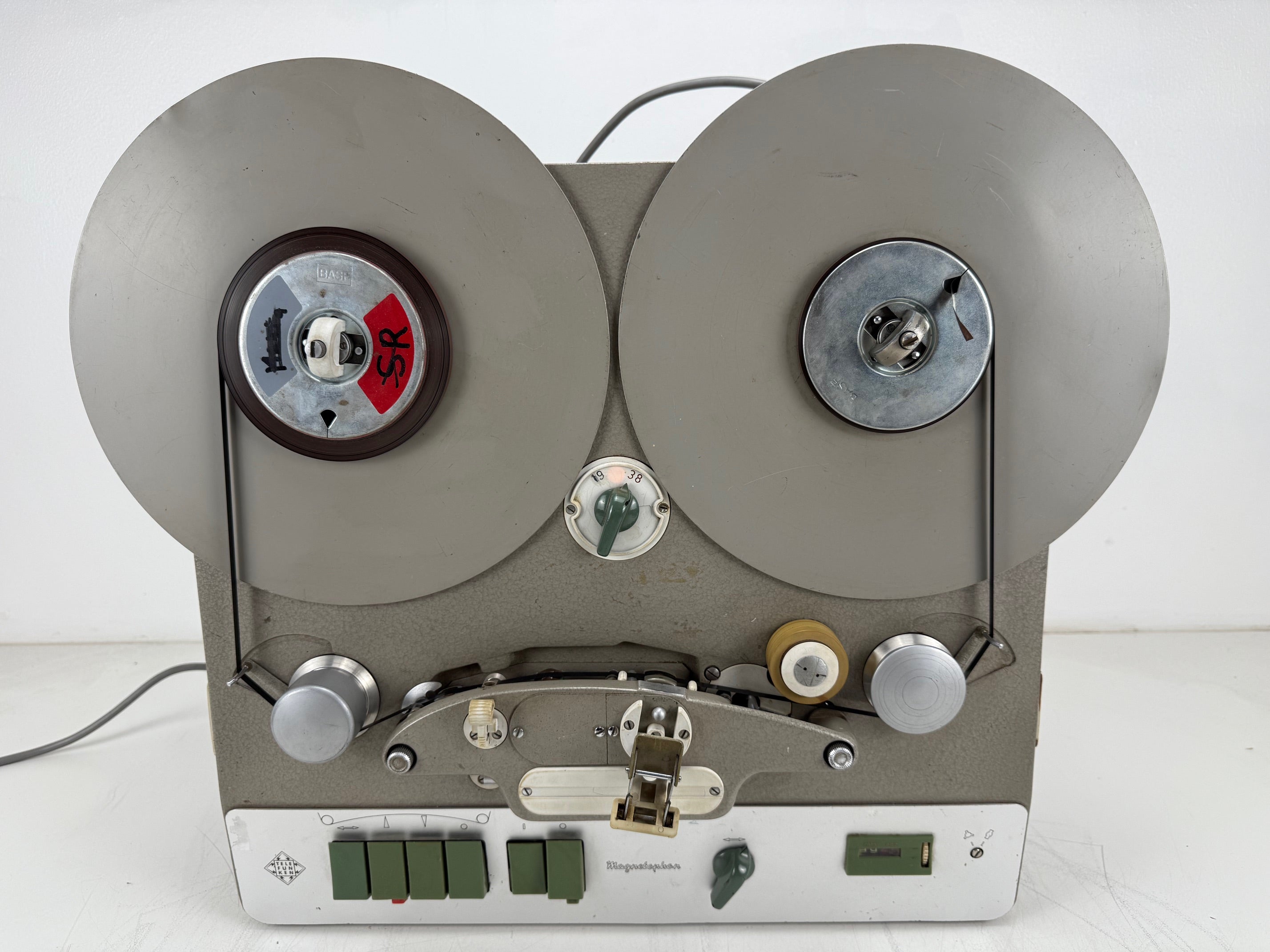 Telefunken M5C Stereo Reel To Reel Recorder With V396/397 Pre-Amps - Recapped/Calibrated