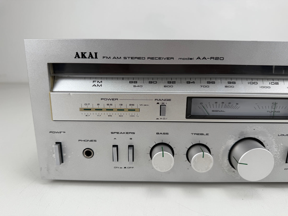 Akai AA-R20 Stereo Receiver - New lights