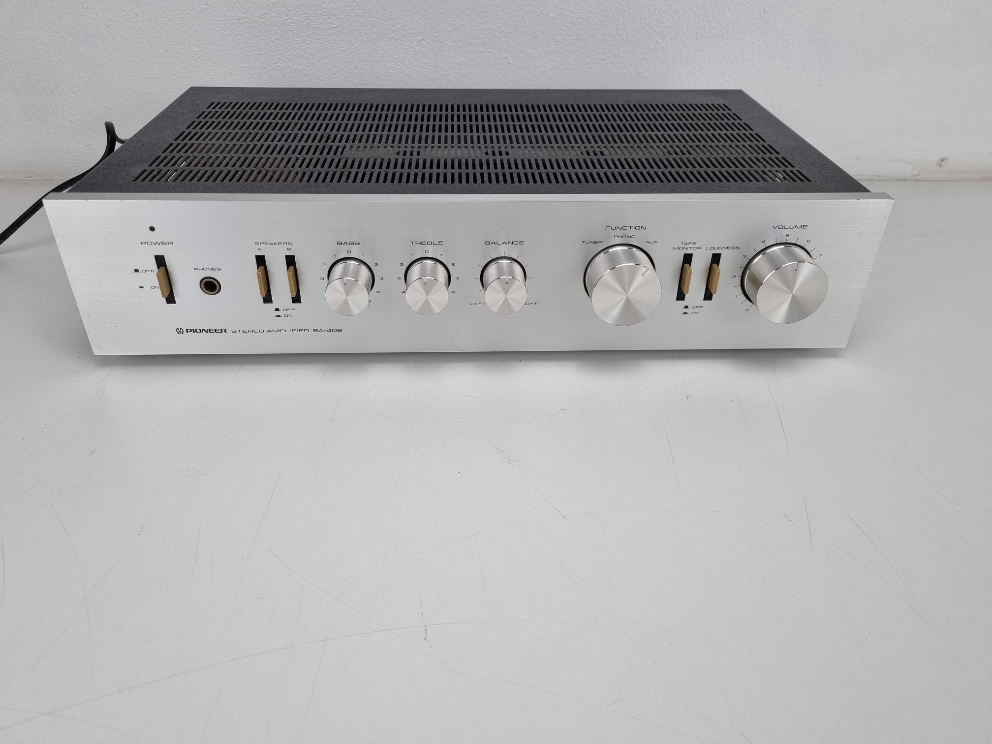 Pioneer SA 408 - Stereo Amplifier - Fully Working - 20 watt into 8 ohm
