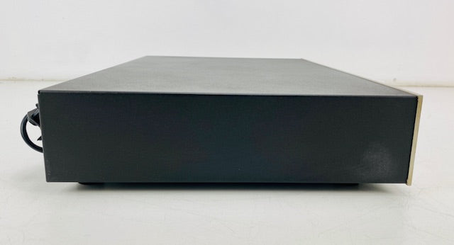 Luxman T2 Solid State AM/FM Tuner