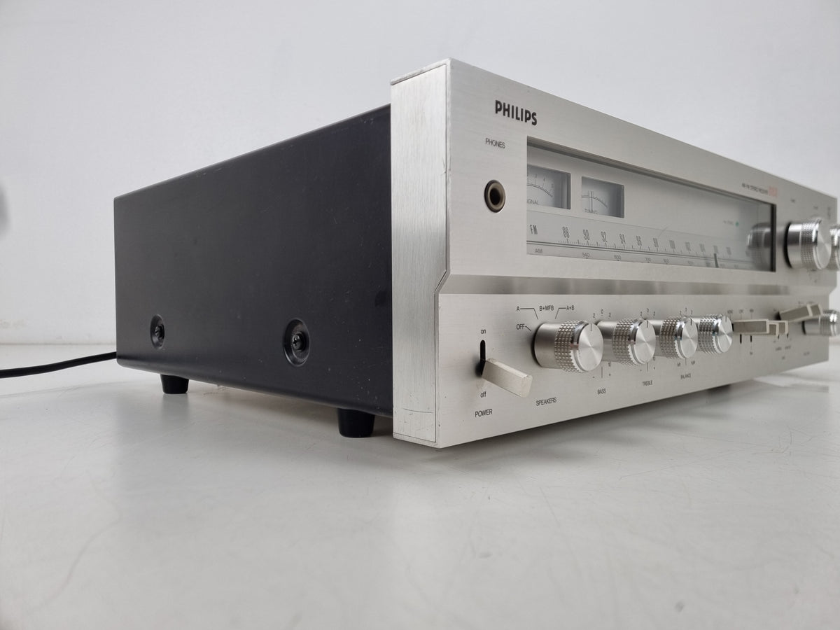 Philips AH-683- AM-FM STEREO RECEIVER- PotsCleaned - Replaced one switch - New lights