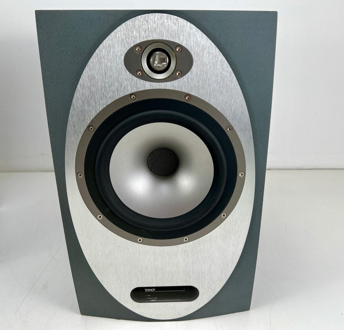 Tannoy PRECISION 8 IDP nearfield monitors (paar) en TS112 12" netwerksubwoofer